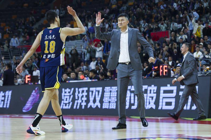 杜锋：北京招兵买马让人流口水 连胜北京两队不算什么